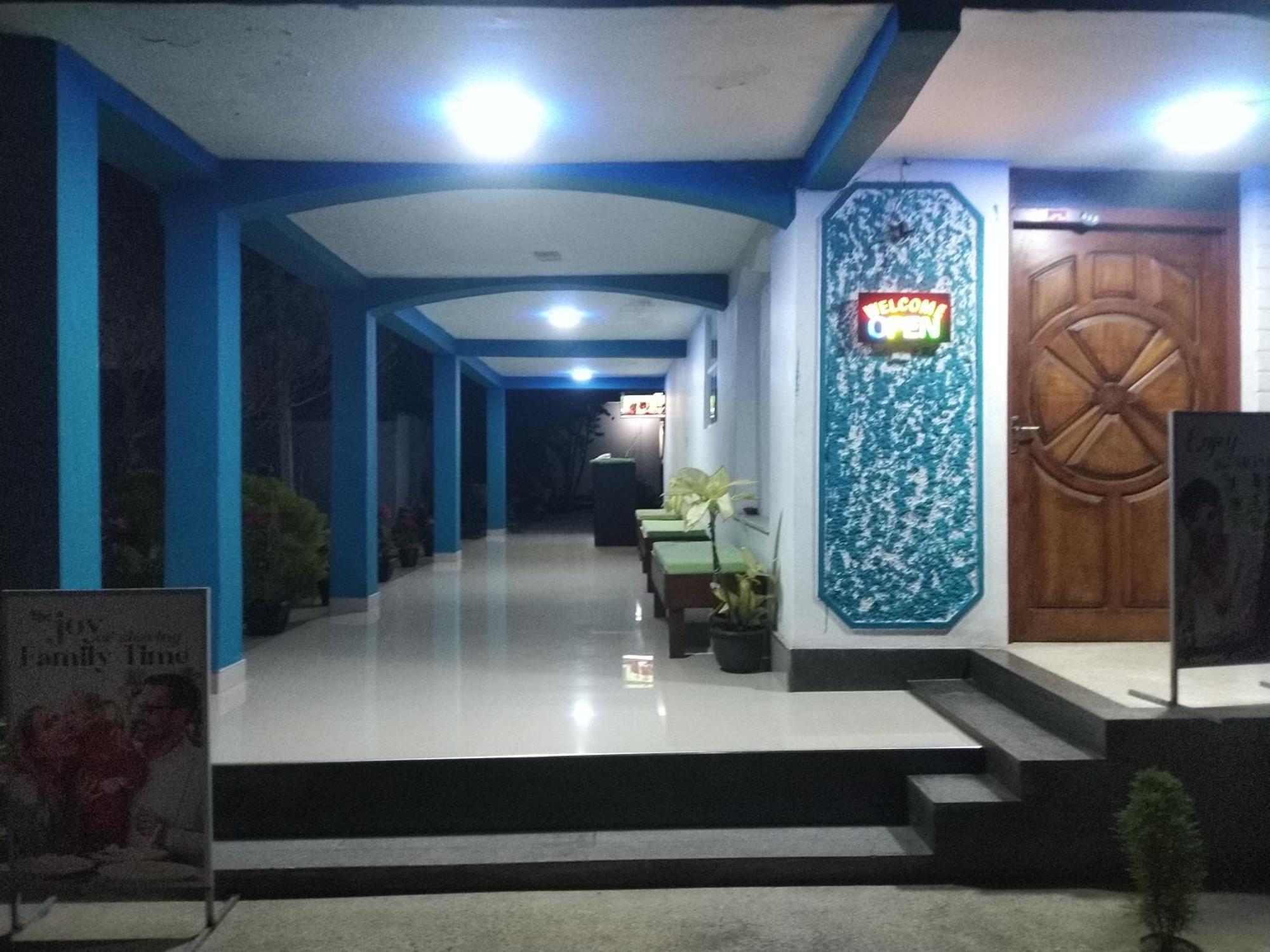 Blue Bell Hotel Negombo Exterior foto